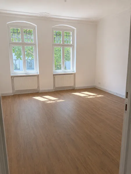 Raum für Ihre Ideen: 2-Zimmer-Wohnung in Zehlendorf — photo 1